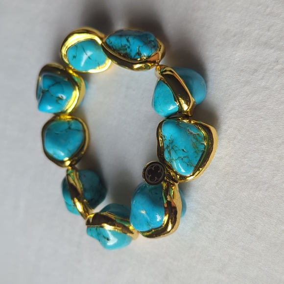 Turquoise bezel nugget bracelet - Picture 2 of 3